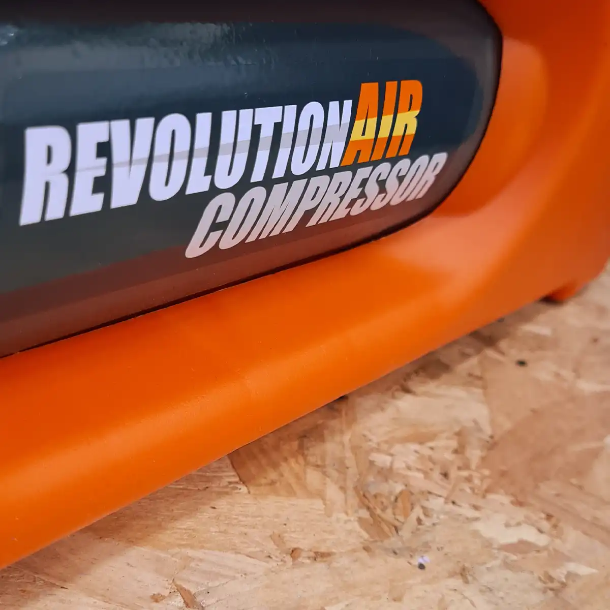 marque_revolutionair.webp
